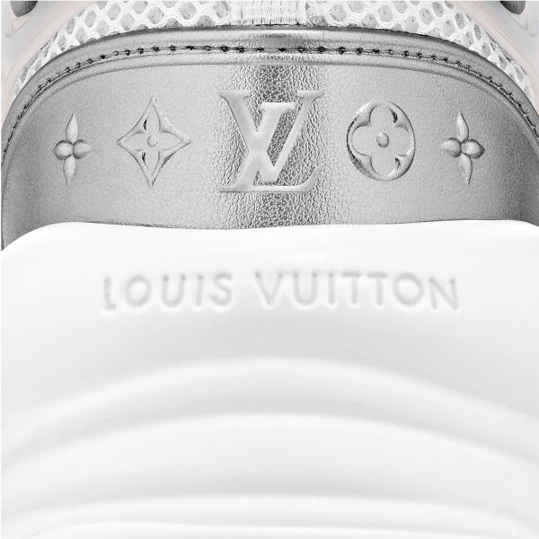 Louis Vuitton LV Run 55 Sneaker Monogram Flowers Blue 1ABVIR