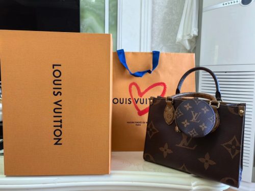 Louis Vuitton M46373 OnTheGo PM photo review