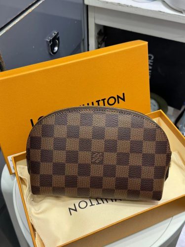 Louis Vuitton Cosmetic Pouch N47516 photo review